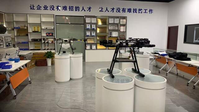 无人机培训学校探索：课程与师资力量的深度解析