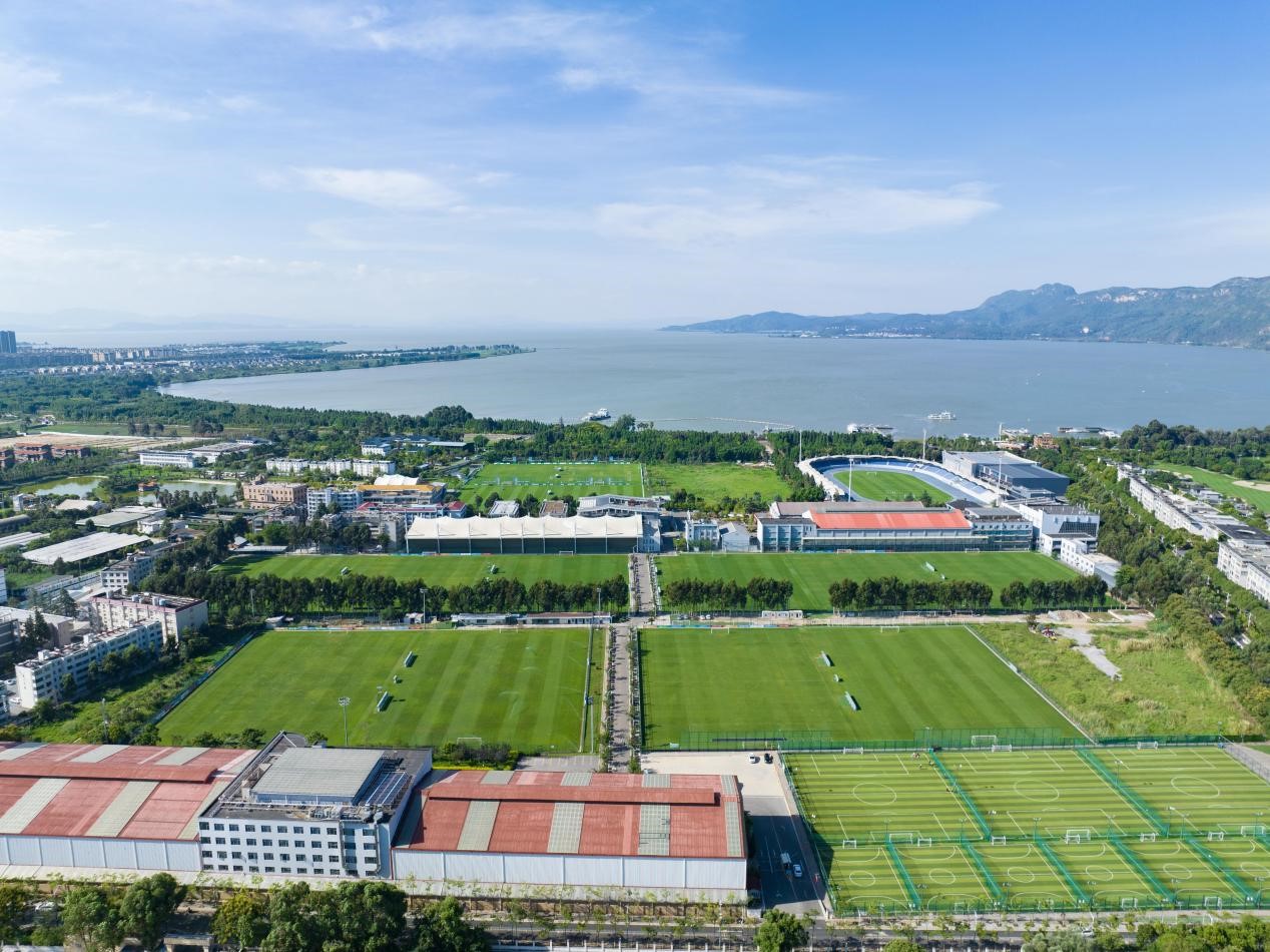 体验国家队同款理疗“黑科技” 外国友人感受到昆明的热情