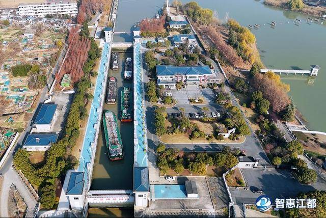 芒稻船闸多维发力护航春运通航